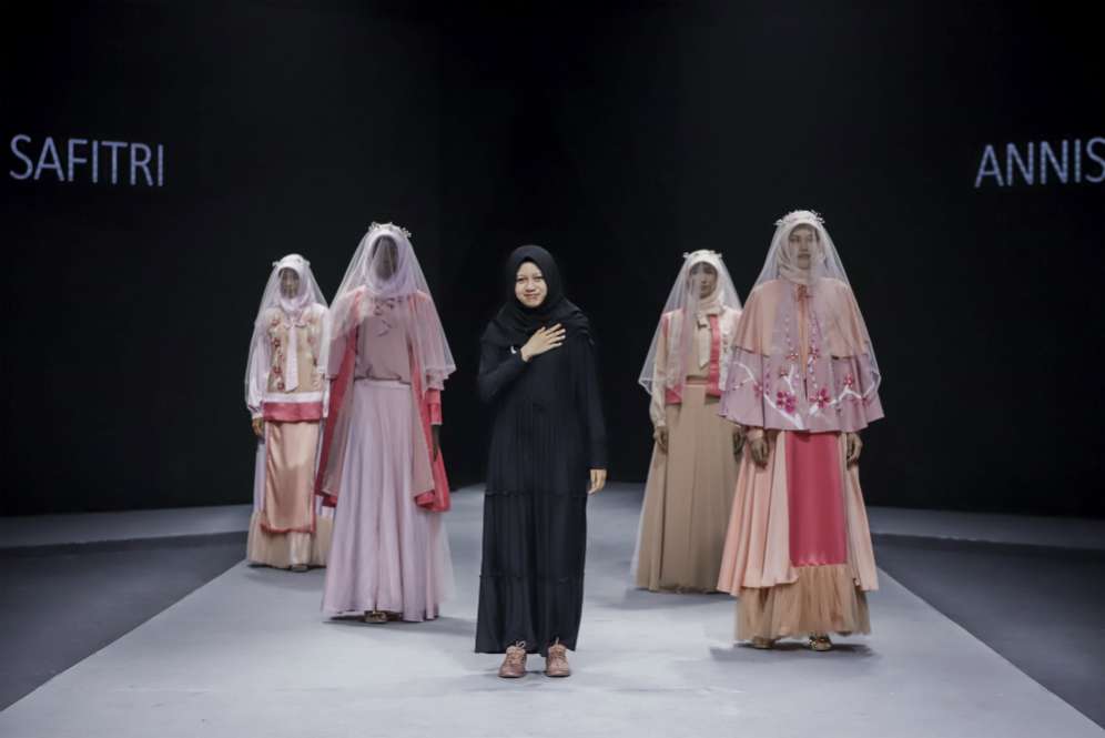 Brand Neesha, Annisa Nur Safitri
