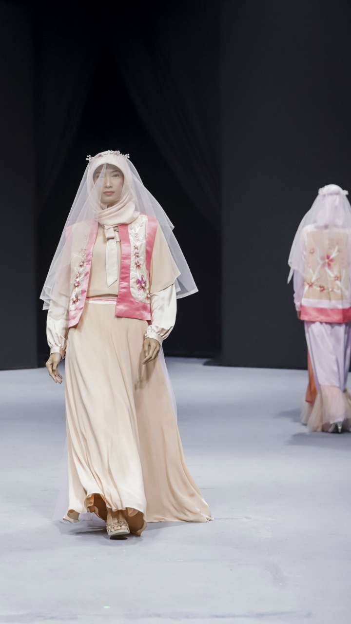 Brand fashion Emmara
