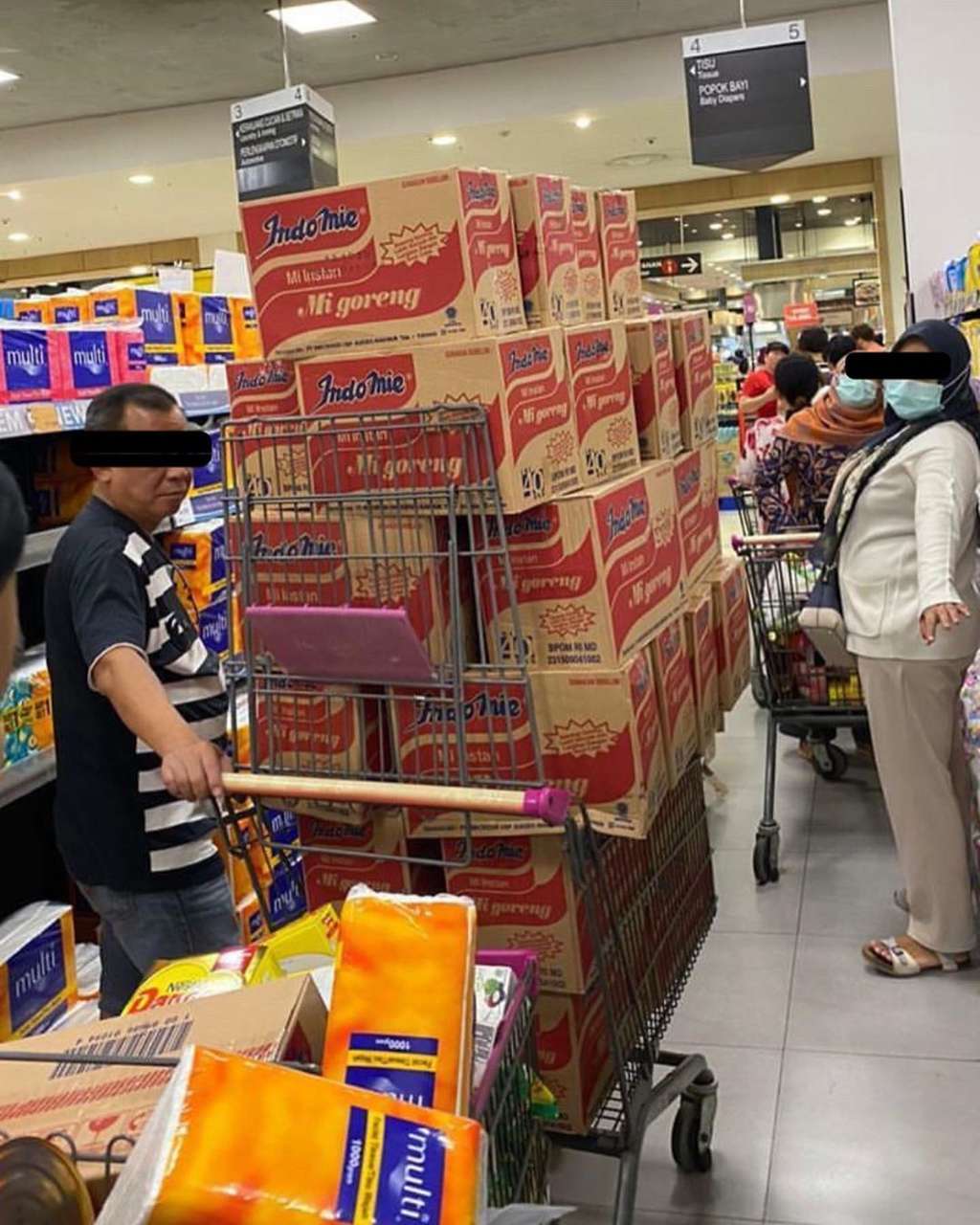 Kondisi pusat perbelanjaan di Jakarta (Foto: Instagram @jkt.info)