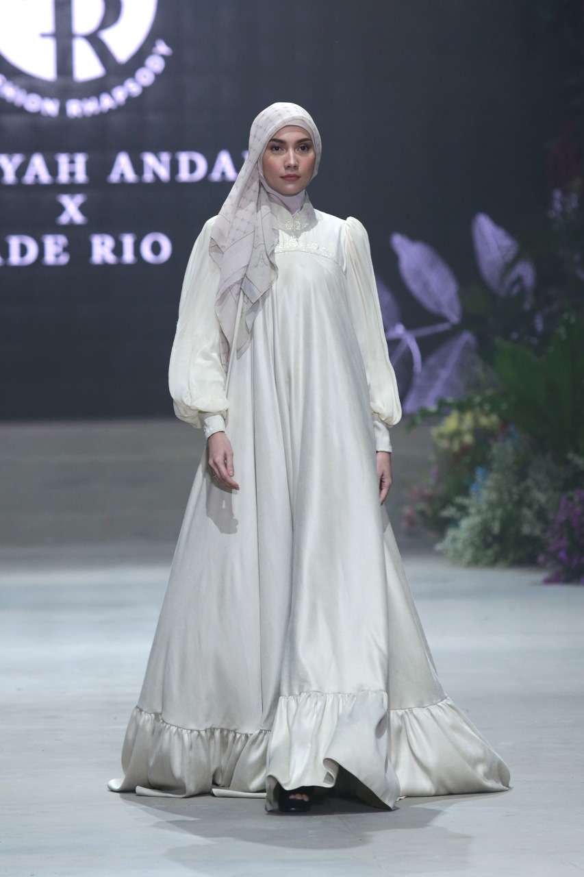 Koleksi Ayu Dyah Andari