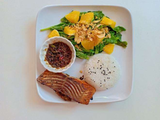 Menu diet ala Nurain Sazila.