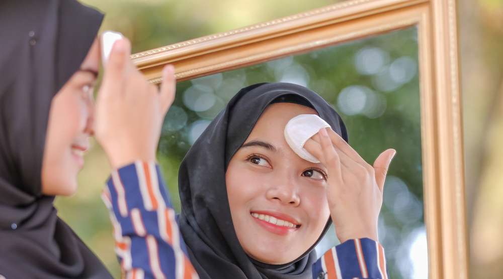 Tips Makeup Natural Buat yang Baru Belajar Dandan, Dijamin On Point!