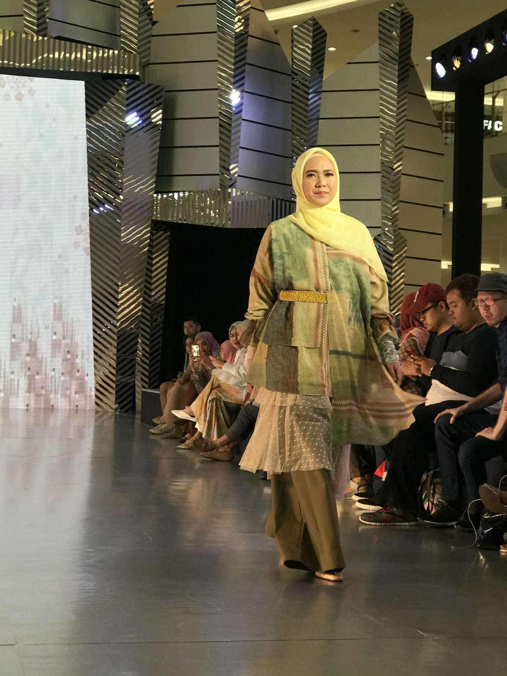 Koleksi Ria Miranda