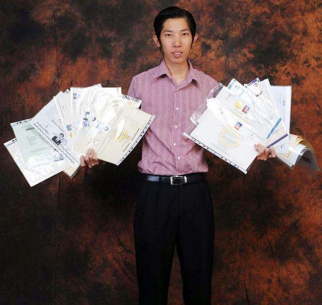 Ijazah terbanyak di Indonesia.