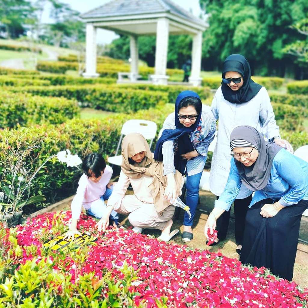 zirah ke makam ashraf sinclair zirah ke makam ashraf sinclair