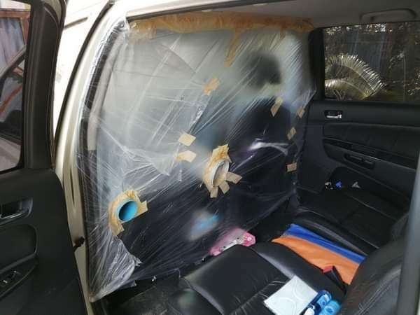 Ayah modifikasi mobil untuk sang anak yang baru pulang dari Italia (Foto: World of Buzz)