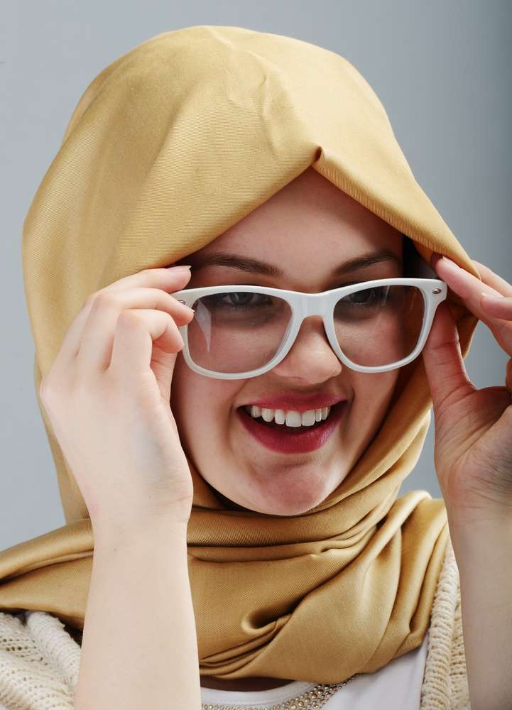 Hijaber Berkacamata