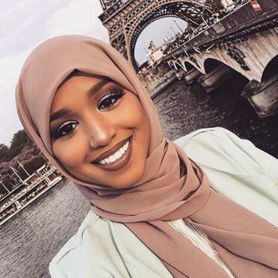 Hijab wajah oval