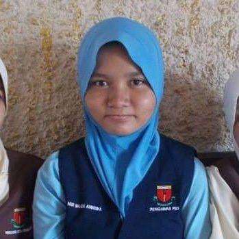 Qis saat masih berusia 12 tahun.