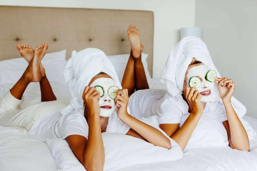 ilustrasi skincare timun