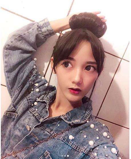 Potret istri Tegar Septian cantik bak Barbie.