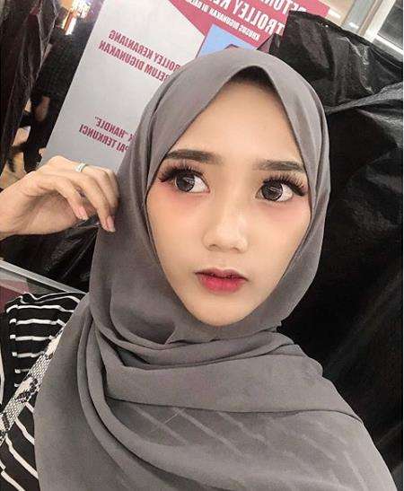 Sarah Sheilka beda usia 5 tahun lebih tua dari Tegar Septian.
