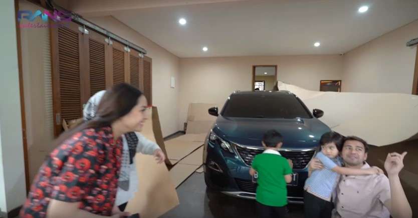 Mobil Rafathar