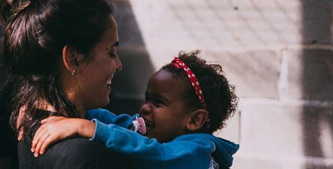 Tetaplah tenang dan tanamkan sikap optimisme ke orang-orang terdekat