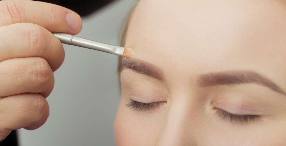Memakai Concealer