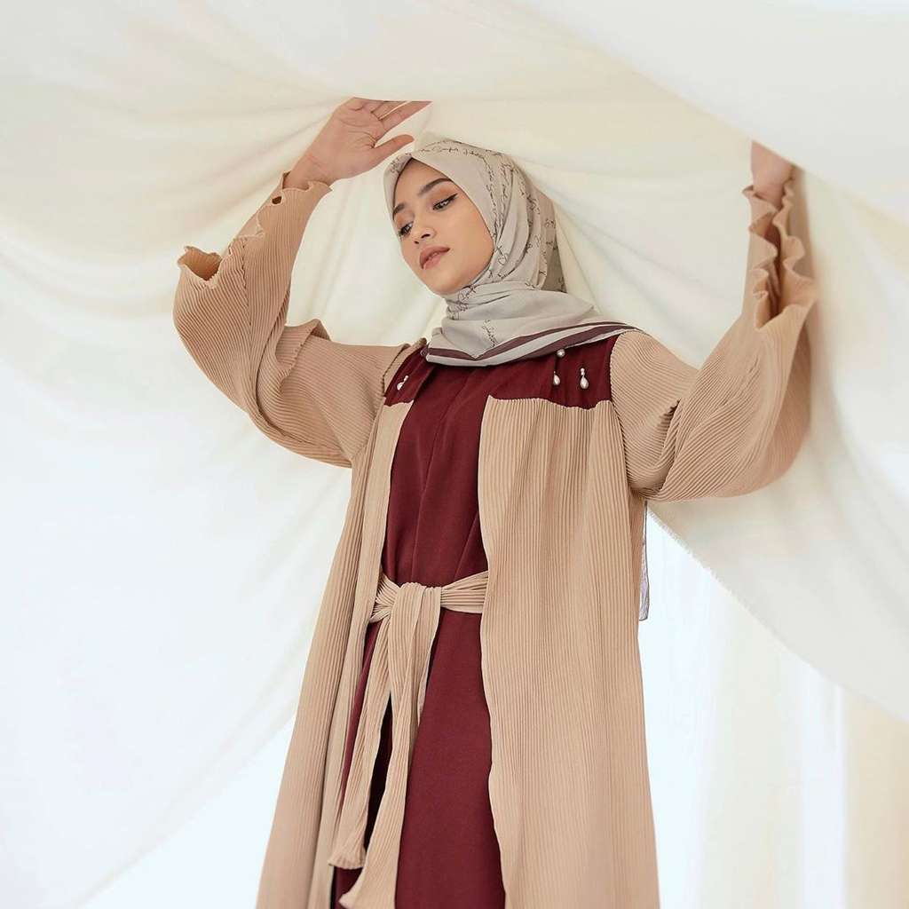 Zaskia Sungkar Zaskia Sungkar