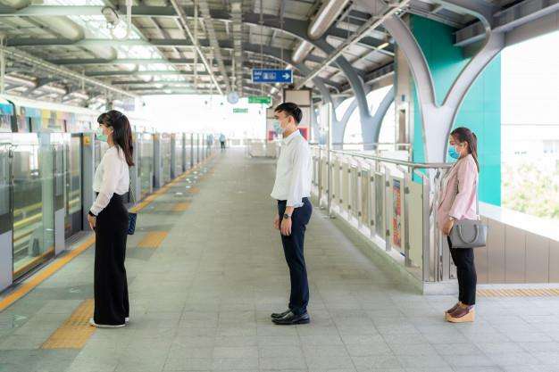 Social distancing tak perlu sampai 8 meter.