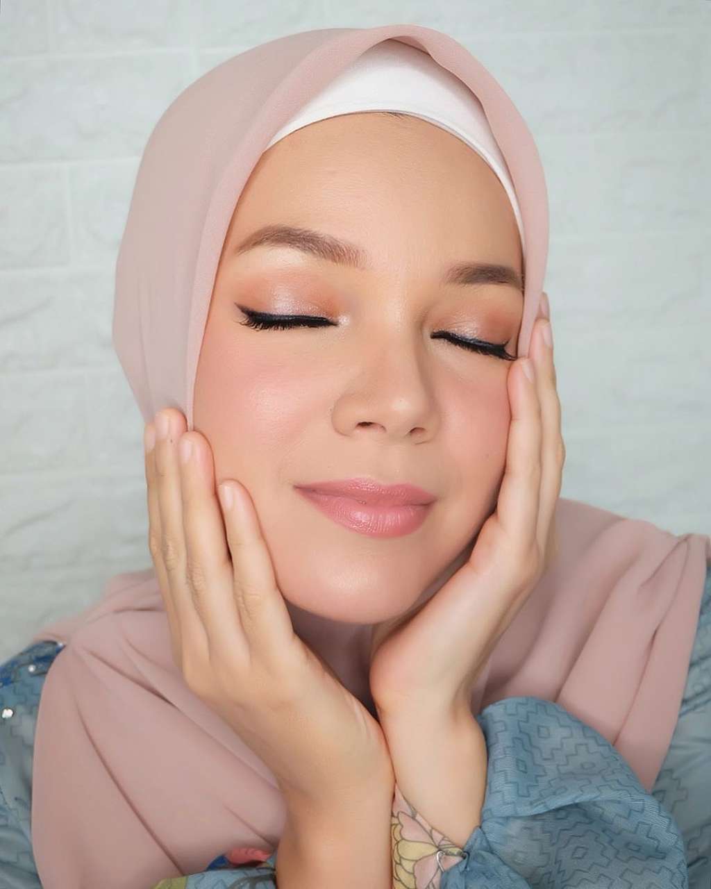 Dewi Sandra