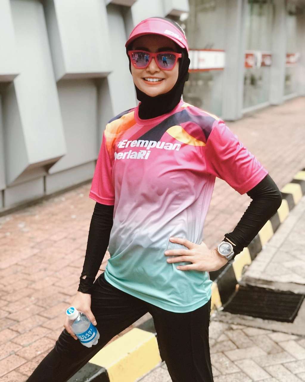 soraya larasari sedang lari
