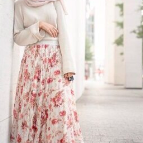 Gaya Feminin Gaya Feminin