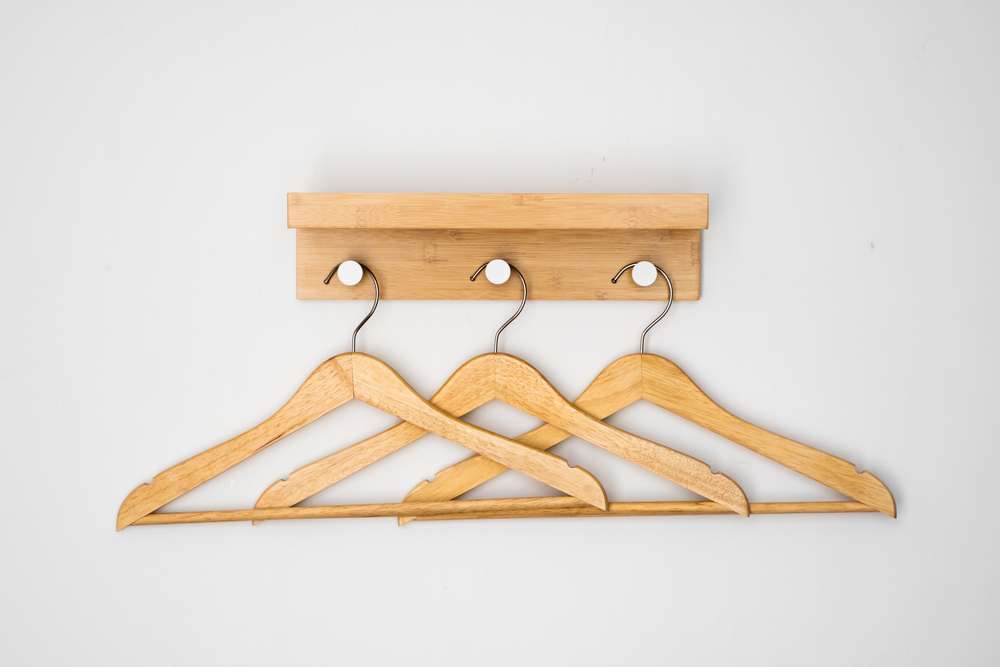 Hanger Perhiasan