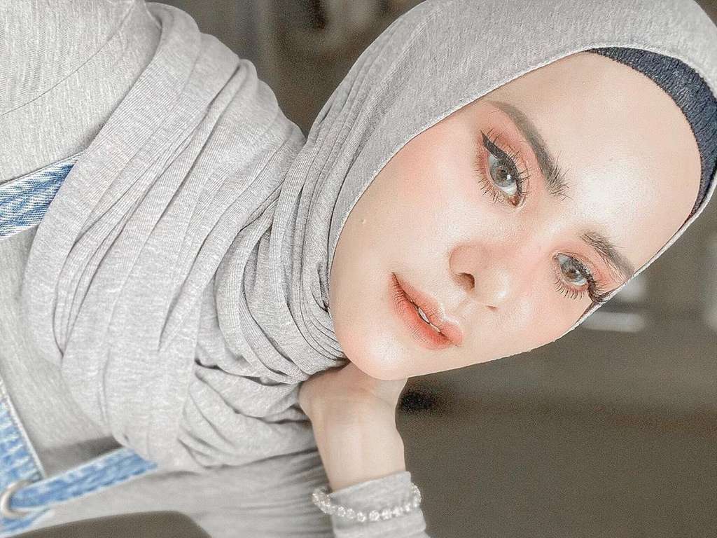 Angel Lelga