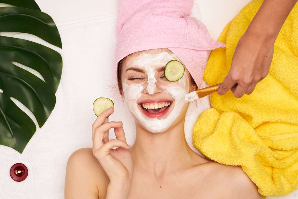 ilustrasi masker wajah