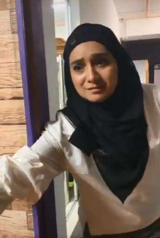 Rahayu Razali tetap muda dan cantik di usia 41 tahun.