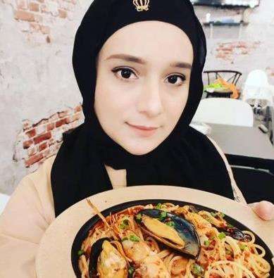 Foto Rahayu sekarang.
