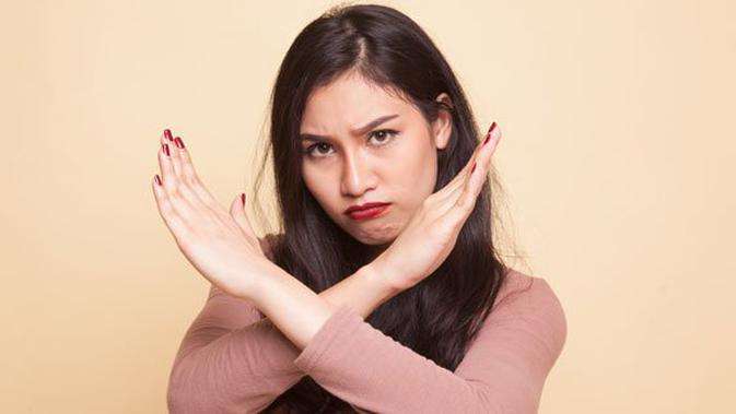 menyadari tidak boleh menyentuh wajah menyadari tidak boleh menyentuh wajah