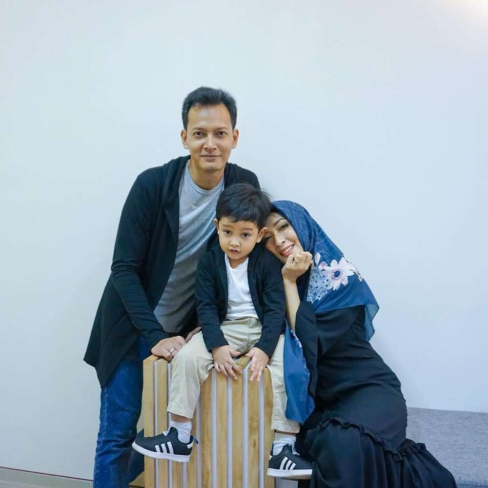 keluarga fedi nuril