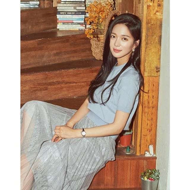 2.  Lee Elijah di The Last Empress