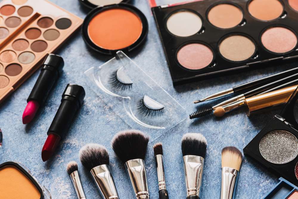 Memilih Produk Makeup