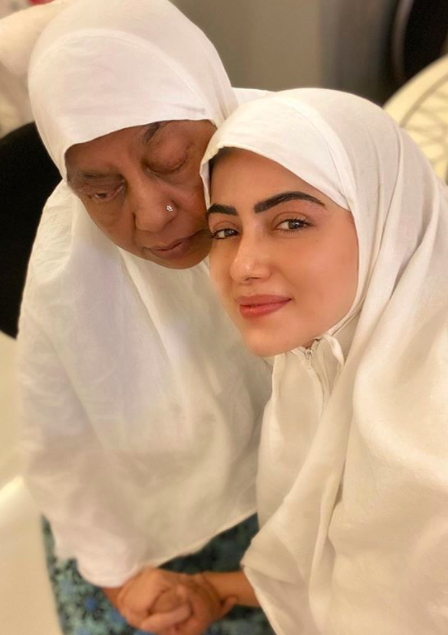 Sana Khaan