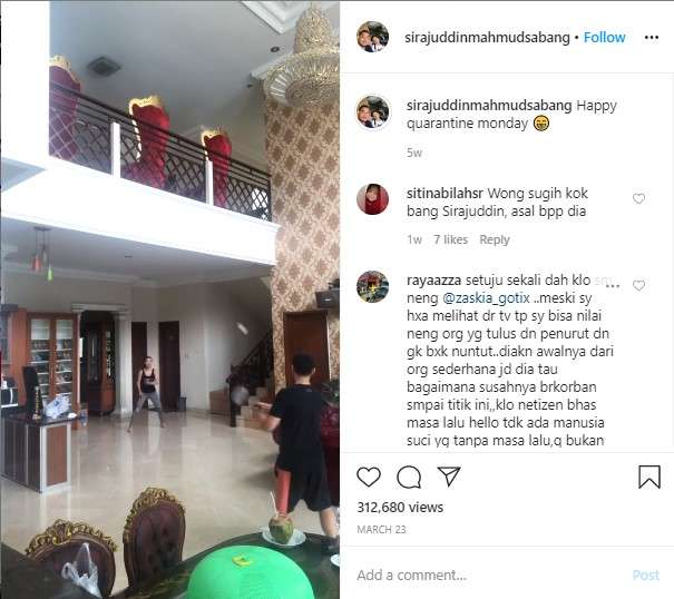 Rumah Zaskia Gotik