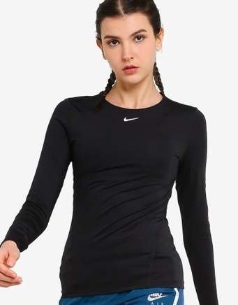 Koleksi Sepatu, Celana dan Pakaian Olahraga Buat Hijaber Ini Sudah Kamu Miliki?