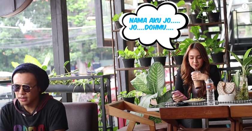 cinta wanita mirip Luna Maya cinta wanita mirip Luna Maya