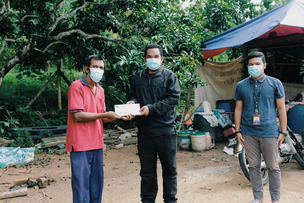 Radzuan memperoleh bantuan rumah