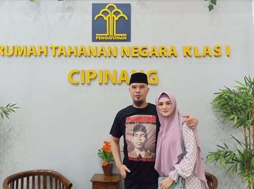 Mulan Jameela dan Ahmad Dhani