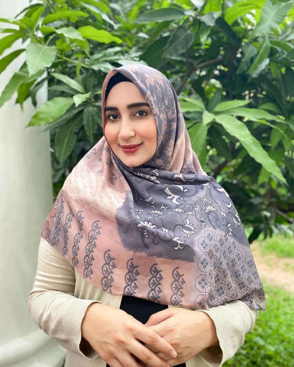 Tania Nadira