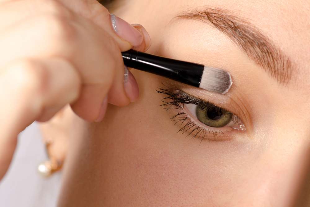 Memakai Eyeshadow Primer