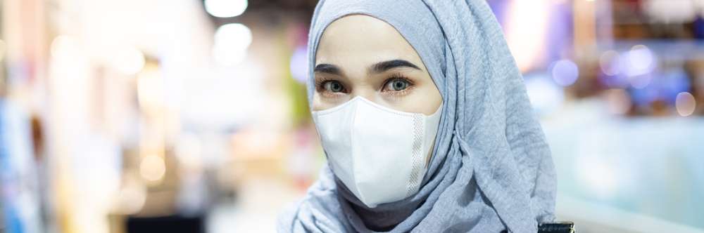 Memakai Masker