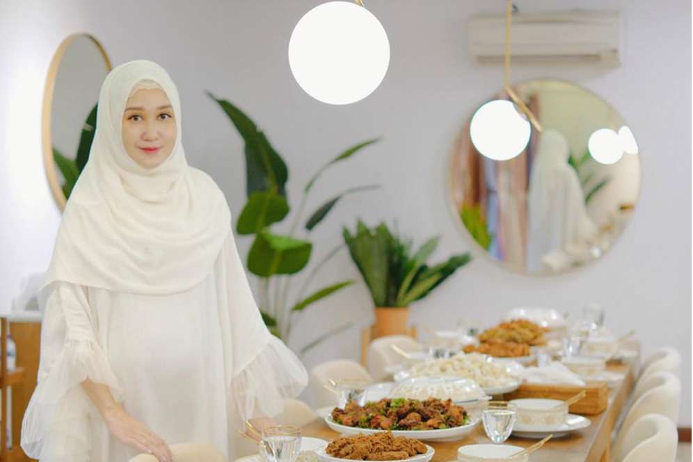 Ruang makan Dian Pelangi