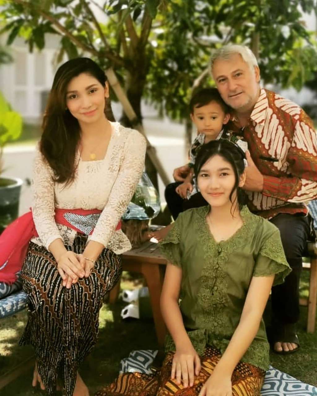 Baby Margaretha dan putrinya Zahra