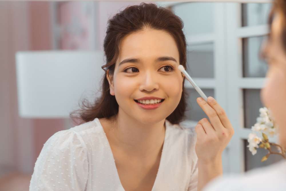 Memakai Eyeshadow