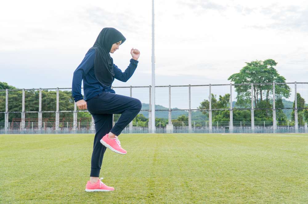 Tips Berjemur Tanpa Bikin Kulit Belang, Ini yang Perlu Diperhatikan