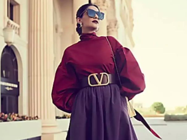 Ikat Pinggang Besar Sonam Kapoor