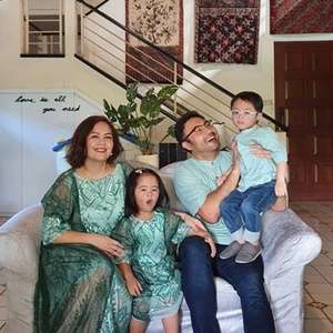 Keluarga Surya Saputra dan Cyntia Lamusu