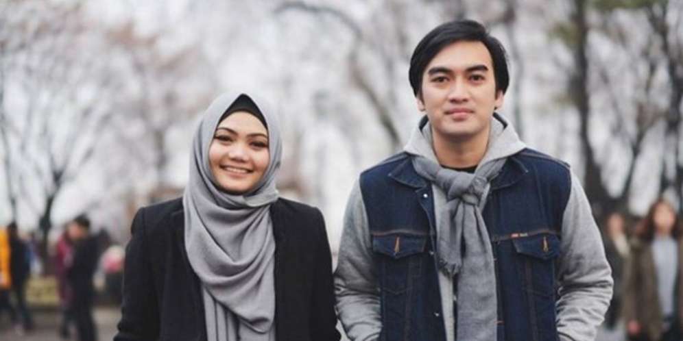 Potret Rina Nose dan Ridwan