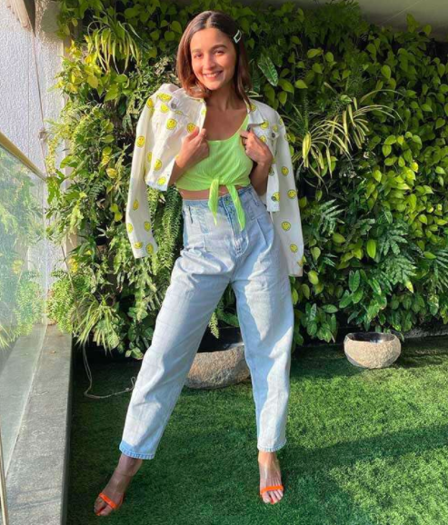 High Waisted Boyfriend Jeans
